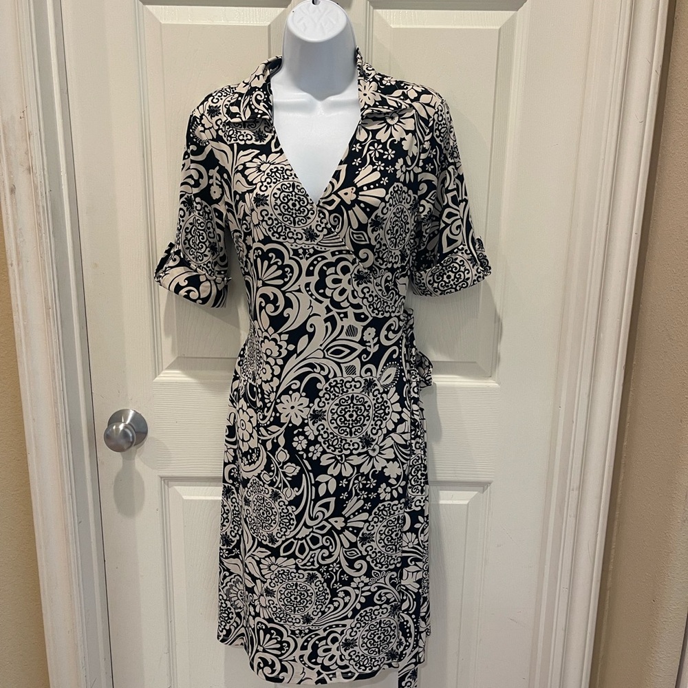 Ann Taylor Black and White Floral Midi Dress